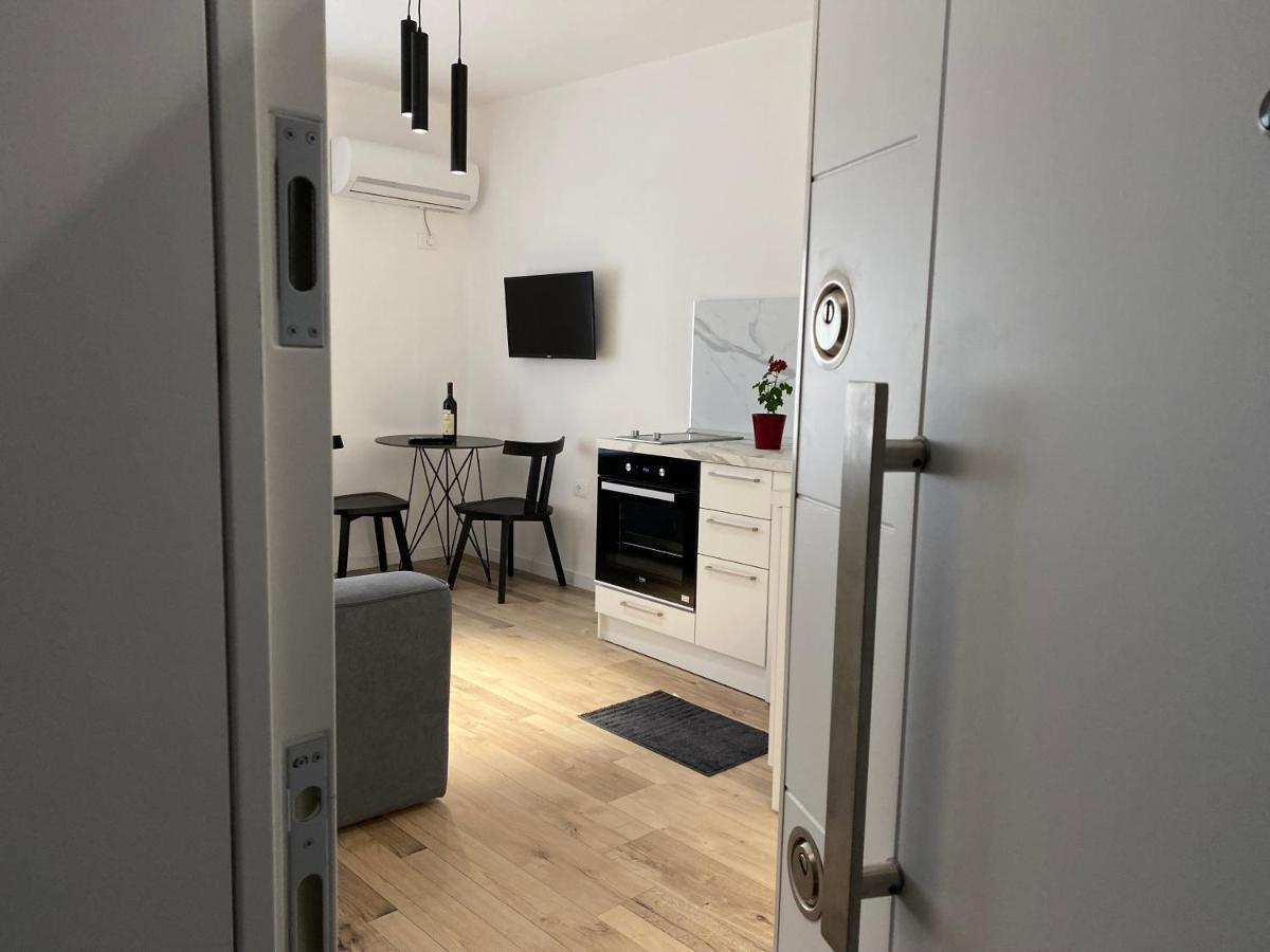 טיראנה Myslym Shyri'S Apartments מראה חיצוני תמונה