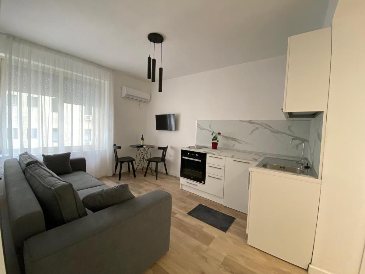 טיראנה Myslym Shyri'S Apartments מראה חיצוני תמונה