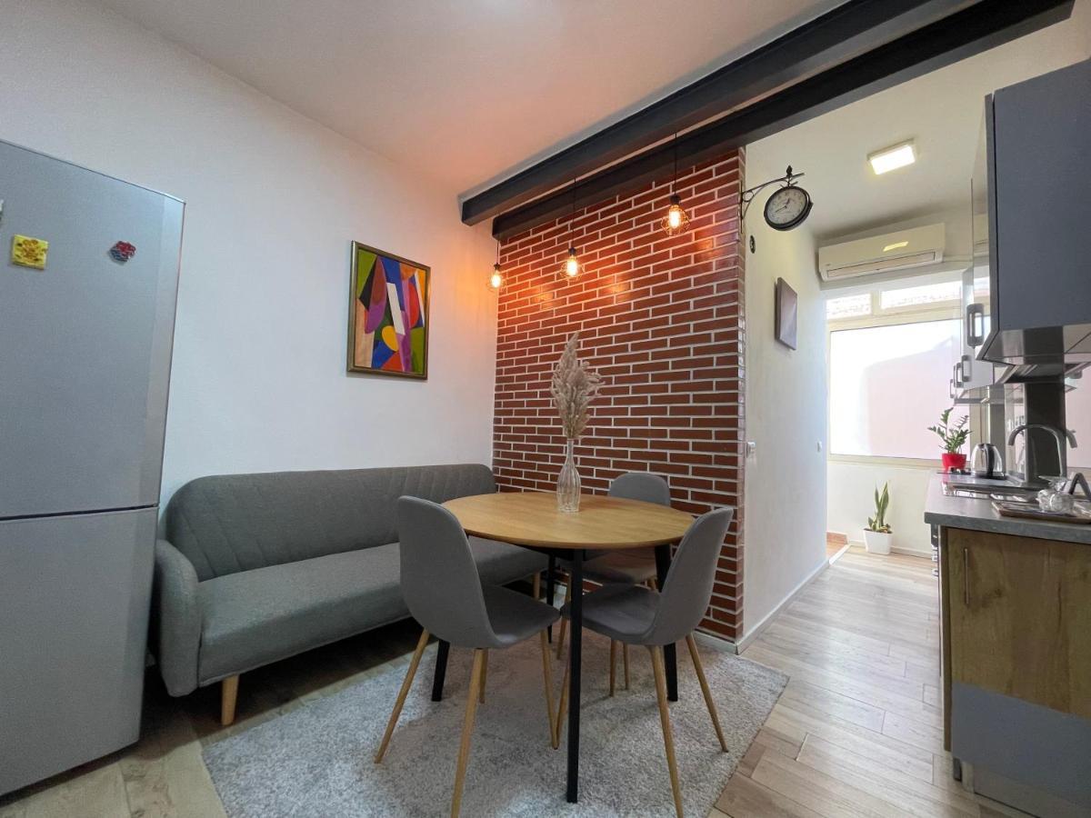 טיראנה Myslym Shyri'S Apartments מראה חיצוני תמונה