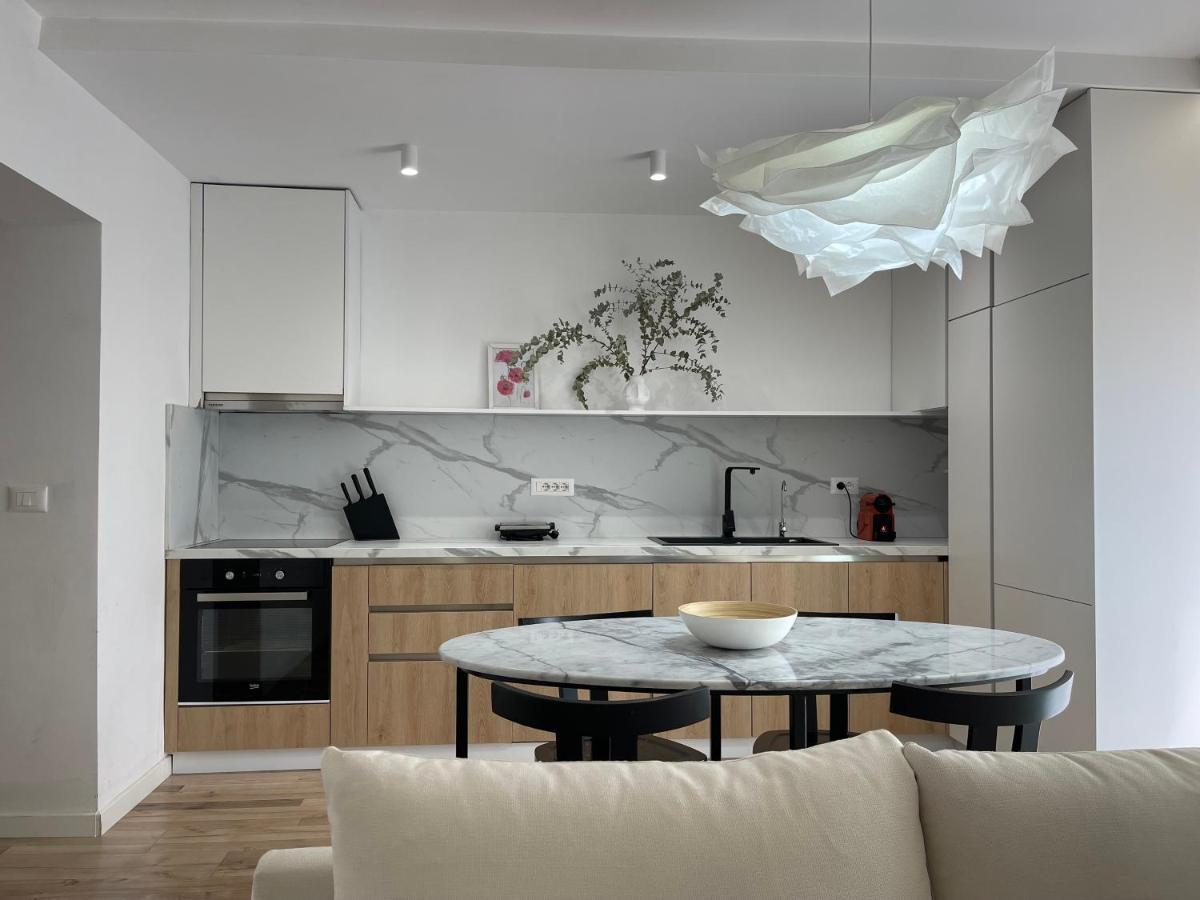 טיראנה Myslym Shyri'S Apartments מראה חיצוני תמונה