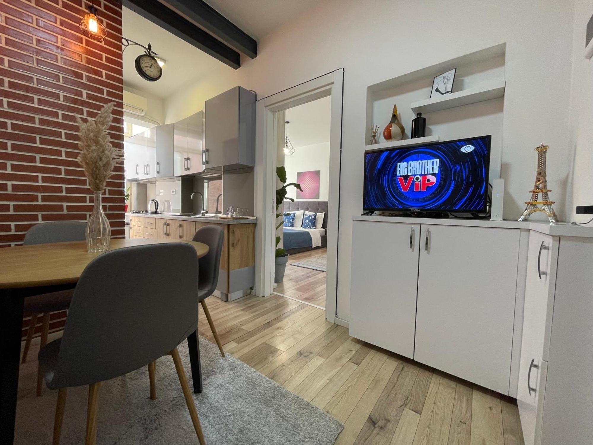 טיראנה Myslym Shyri'S Apartments חדר תמונה